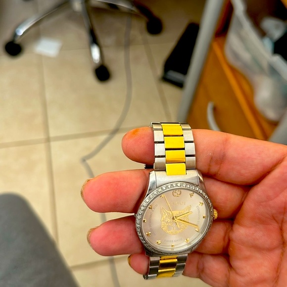 Gucci G-Timeless mystic cat two tone diamond bezel 38mm - Picture 4 of 16